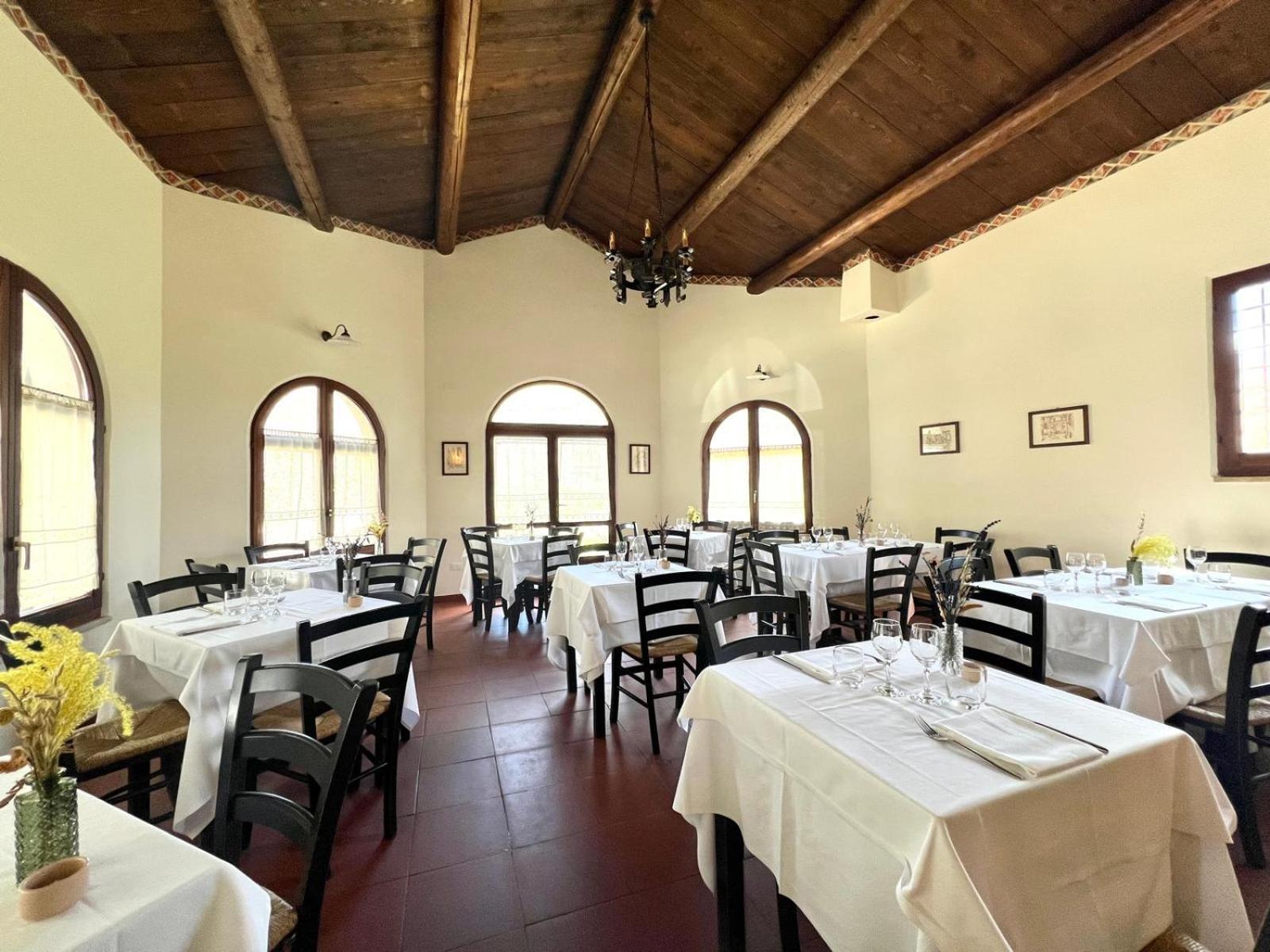 Locanda Sul Lago Santo Stefano Di Sessanio Exterior foto
