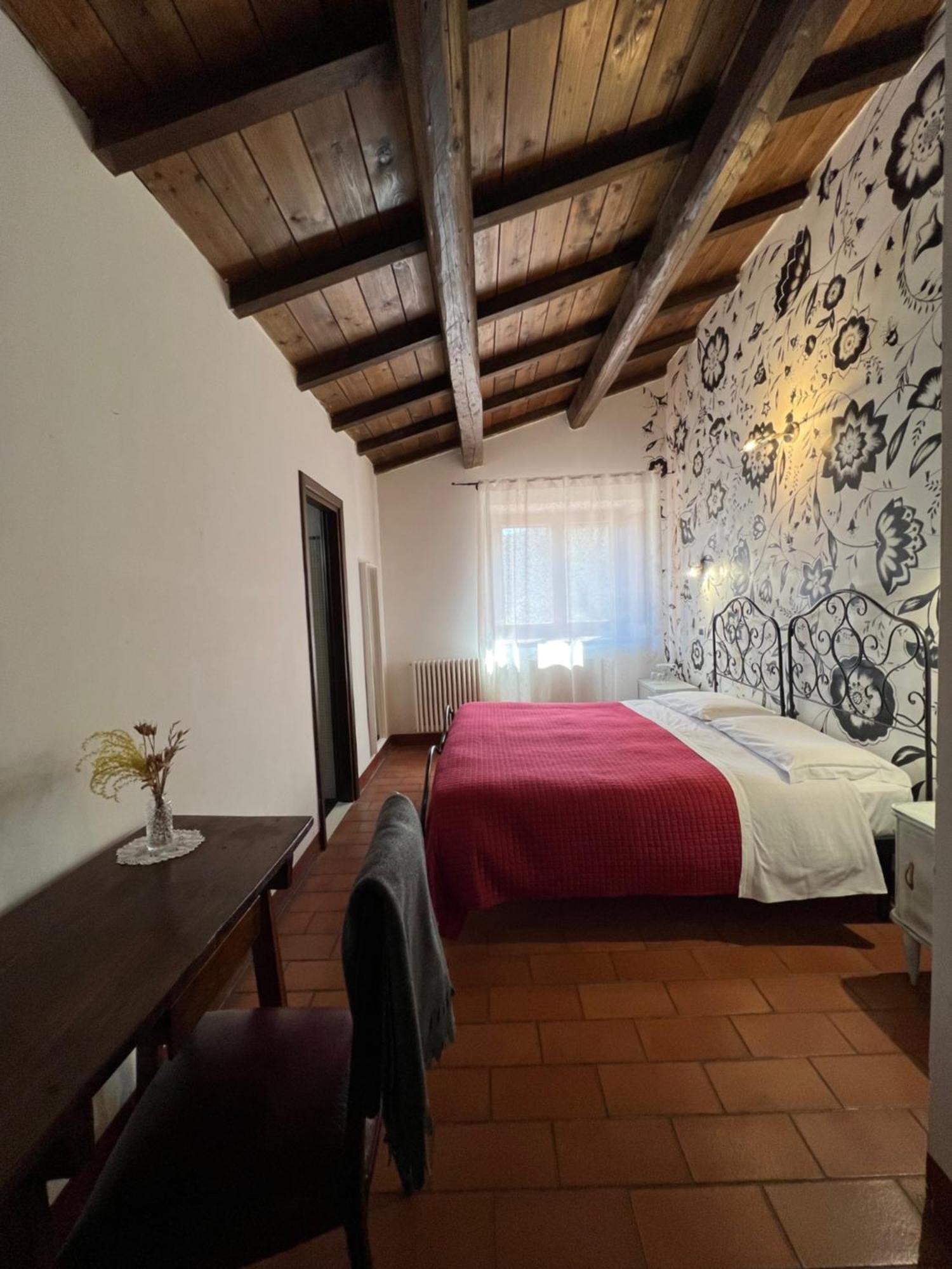 Locanda Sul Lago Santo Stefano Di Sessanio Exterior foto